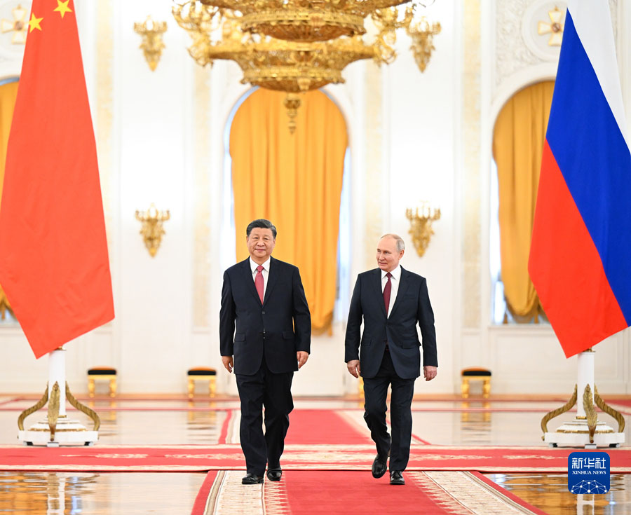 Си Цзиньпин Ресей Президент? Владимир Путинмен кел?сс?здер ж?рг?зд?