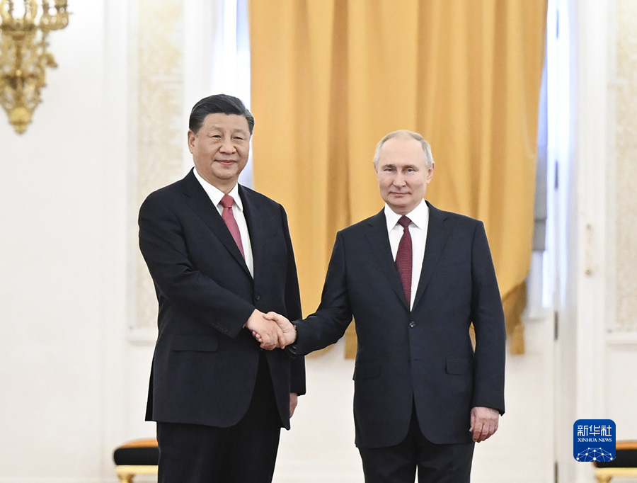 Си Цзиньпин Ресей Президент? Владимир Путинмен кел?сс?здер ж?рг?зд?