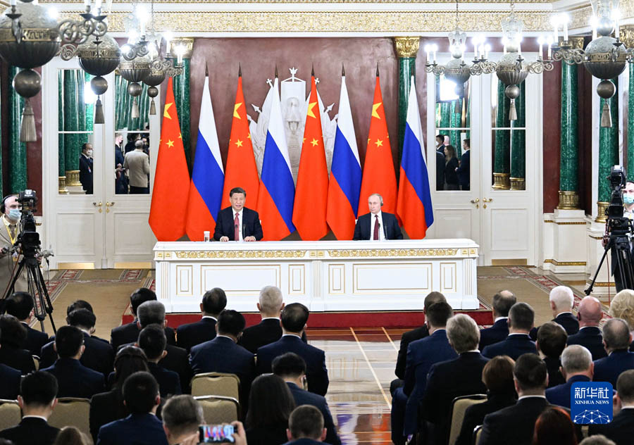 Си Цзиньпин Ресей Президент? Владимир Путинмен кел?сс?здер ж?рг?зд?