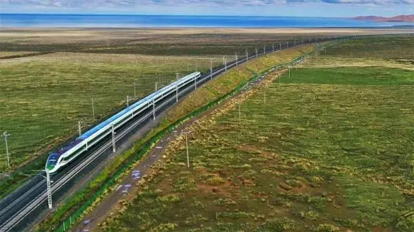 Fuxing EMU пойызы Цинхай-Тибет тем?ржолында сына? ж?мысын ж?рг?зе бастады
