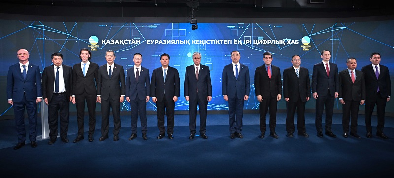 ?Р Президент? ?ТЖ мен ?ытайды? Huawei компаниясы б?рлес?п ??р?ан жа?а Инновациялы? орталы?ты ашты