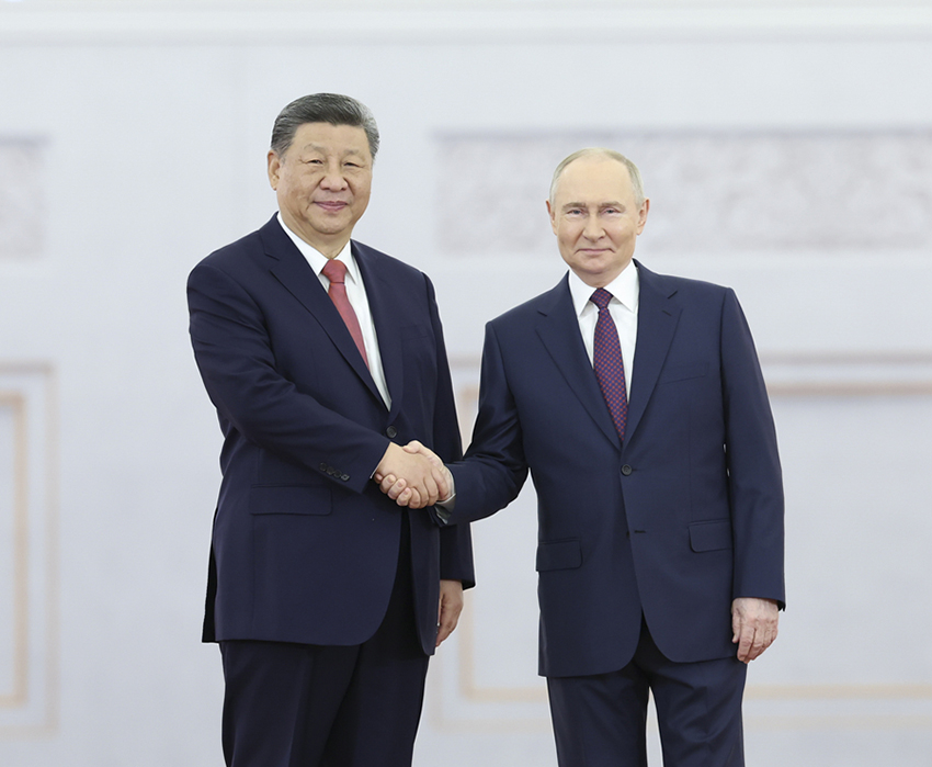 Си Цзиньпин Ресей Президент? Владимир Путинмен кел?сс?здер ж?рг?зд?